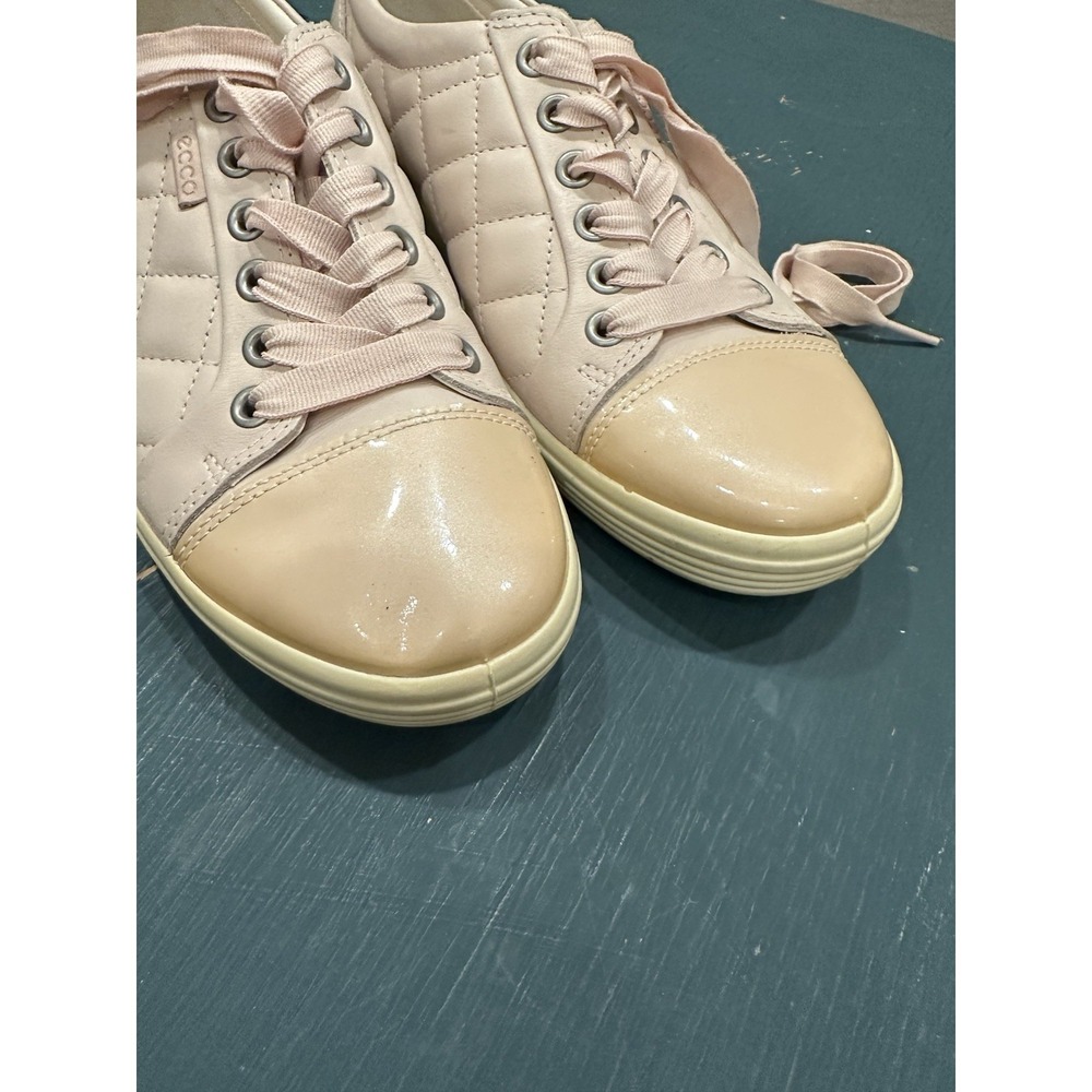 ECCO Blush Pink Quilted Soft Leather Patent Leather Low Rise Sneakers Women - Picture 3 of 8